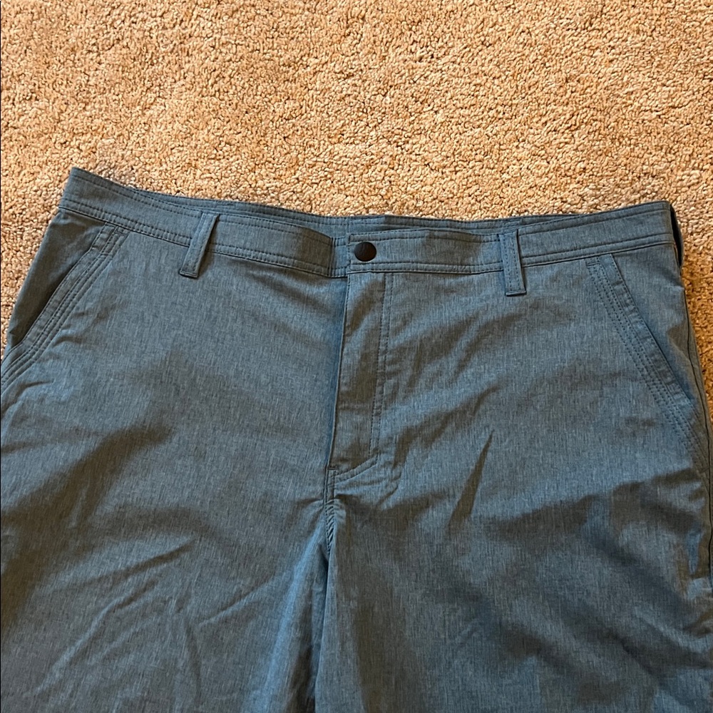 Men's Slate Blue Flat Front Shorts by G.H. Bass & Co Size 40W